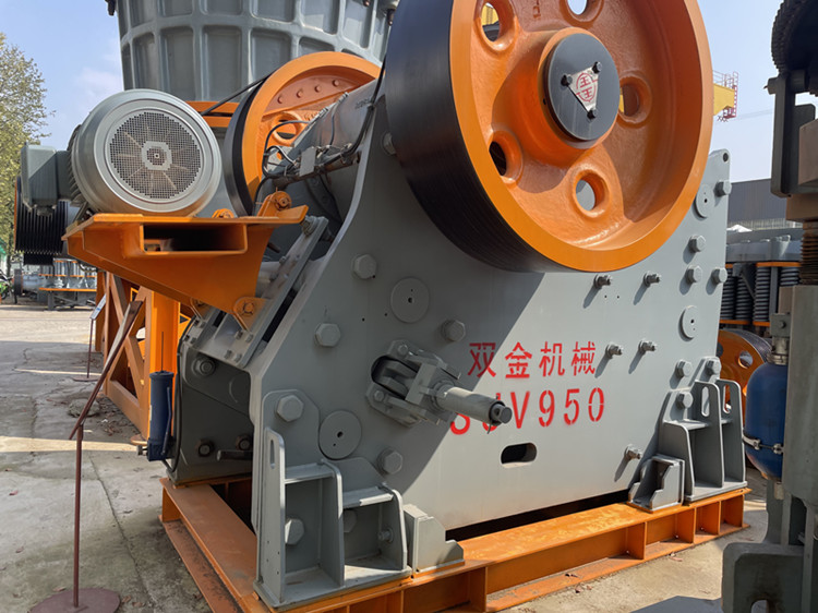 PE950顎式破碎機(jī)