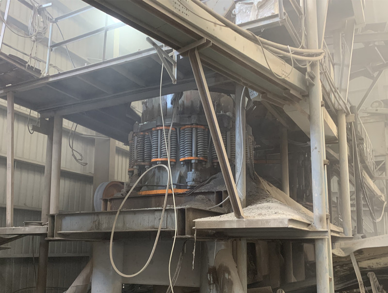 雙金1650彈簧圓錐機使用現(xiàn)場