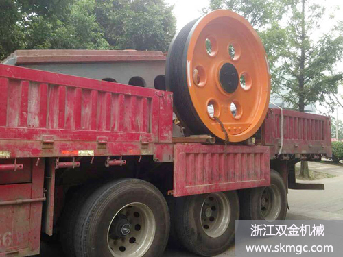 浙江雙金機(jī)械顎式破碎機(jī)