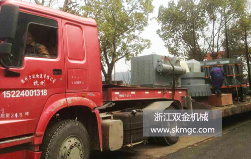 浙江雙金機(jī)械圓錐破碎機(jī)