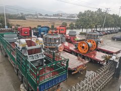 雙金機(jī)械成套生產(chǎn)線設(shè)備順利出口烏干達(dá)、南非